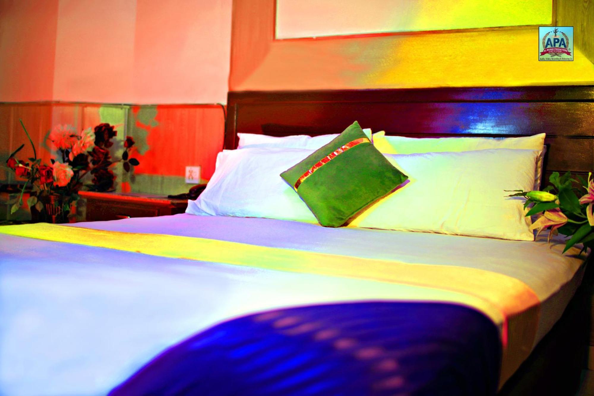 Quick Continental Hotel - Jail Road لاهور المظهر الخارجي الصورة